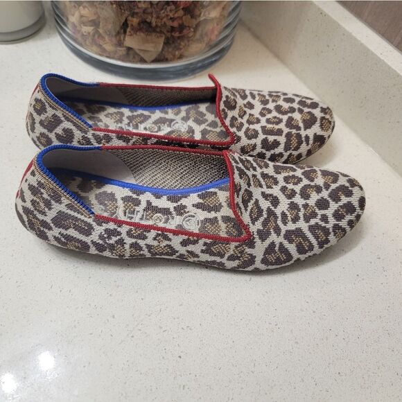 Rothy's "The Loafer" Leopard Print Flats Retired Size 9 - Picture 2 of 7
